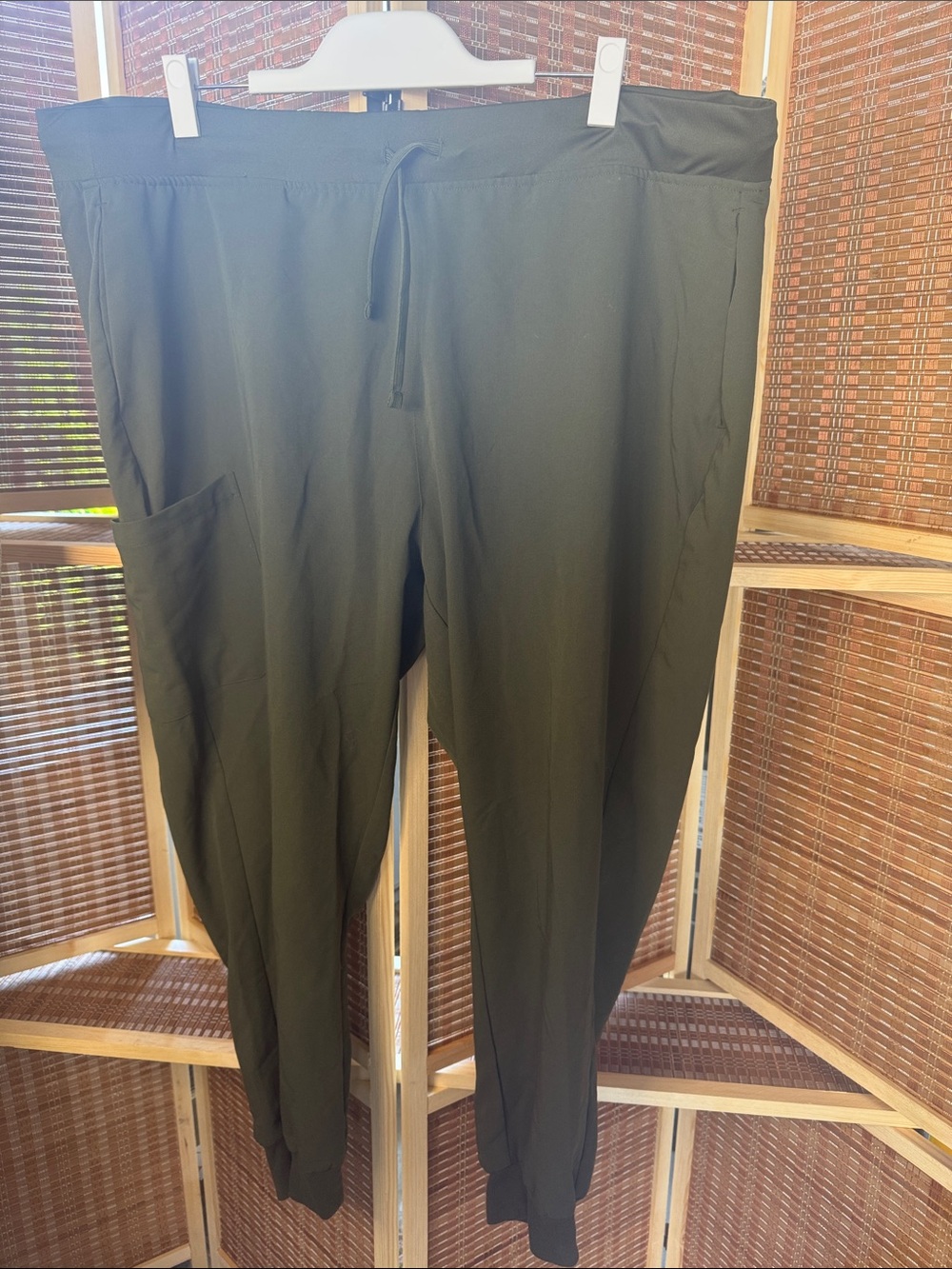 Mandala Olive Green Drawstring Joggers with Side Pocket N0340